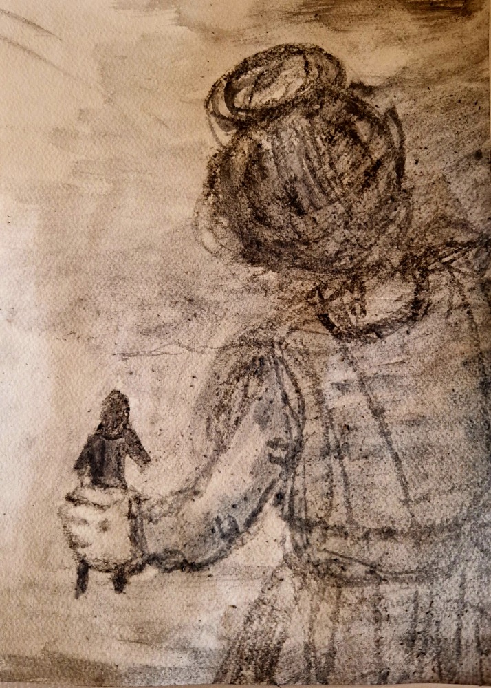 Schwarze Dame betrachtet eine kleine Figur